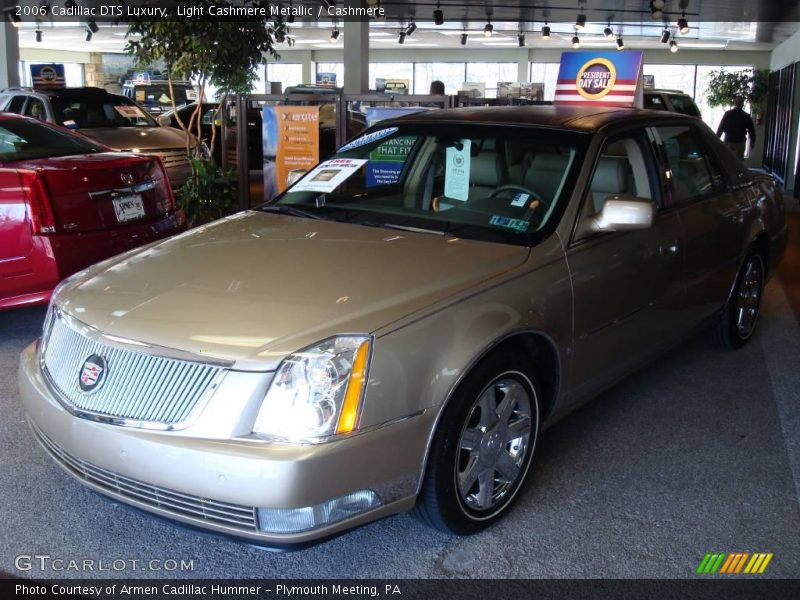 Light Cashmere Metallic / Cashmere 2006 Cadillac DTS Luxury