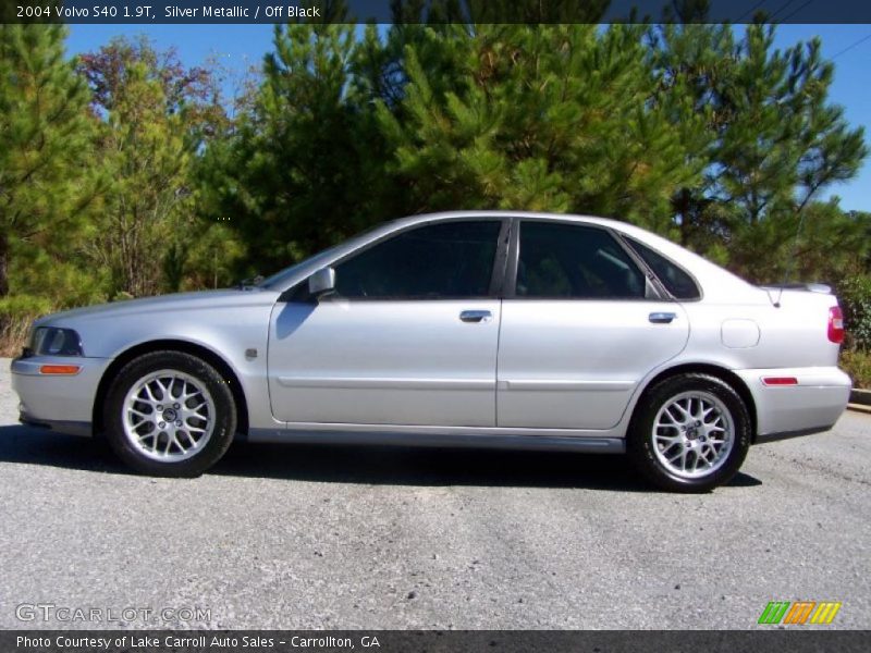 Silver Metallic / Off Black 2004 Volvo S40 1.9T