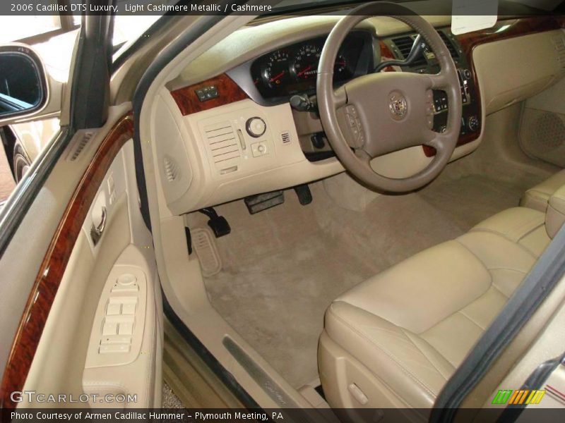 Light Cashmere Metallic / Cashmere 2006 Cadillac DTS Luxury