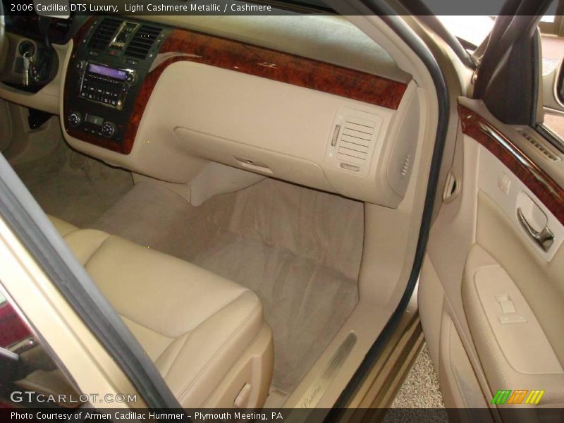 Light Cashmere Metallic / Cashmere 2006 Cadillac DTS Luxury