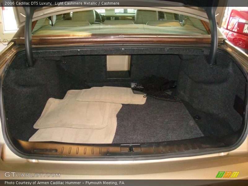 Light Cashmere Metallic / Cashmere 2006 Cadillac DTS Luxury