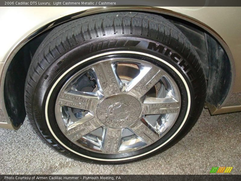 Light Cashmere Metallic / Cashmere 2006 Cadillac DTS Luxury