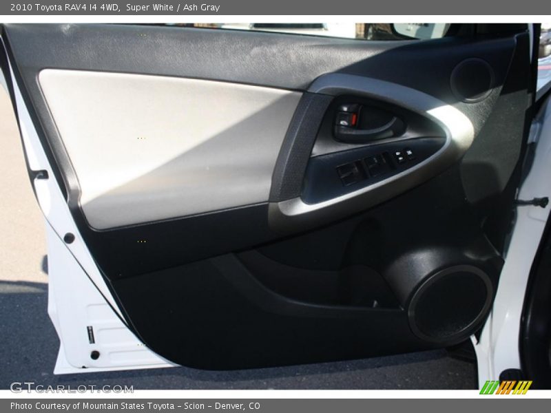Super White / Ash Gray 2010 Toyota RAV4 I4 4WD