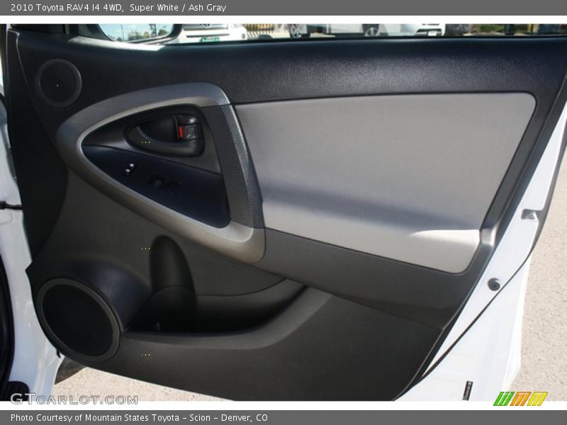 Super White / Ash Gray 2010 Toyota RAV4 I4 4WD