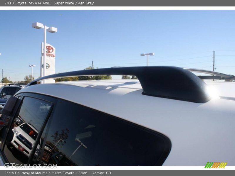 Super White / Ash Gray 2010 Toyota RAV4 I4 4WD