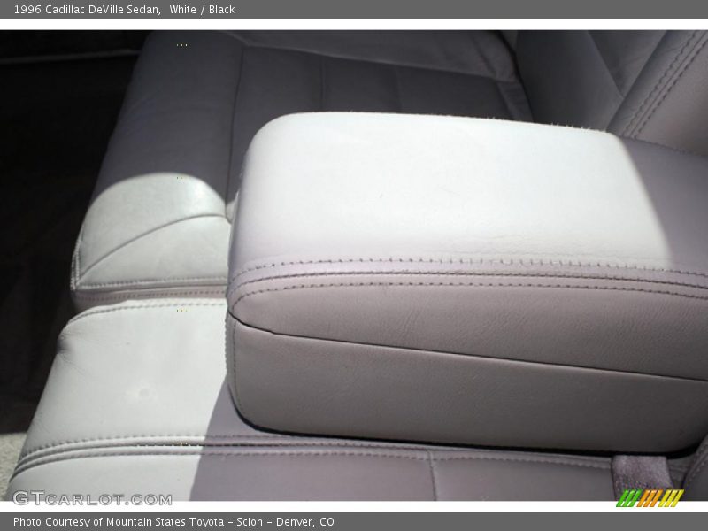 White / Black 1996 Cadillac DeVille Sedan