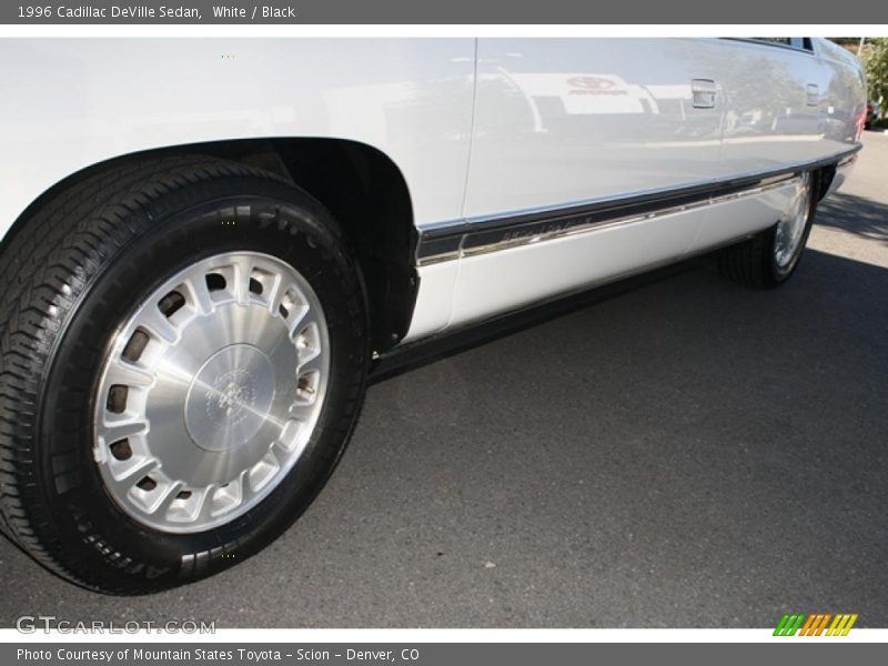 White / Black 1996 Cadillac DeVille Sedan