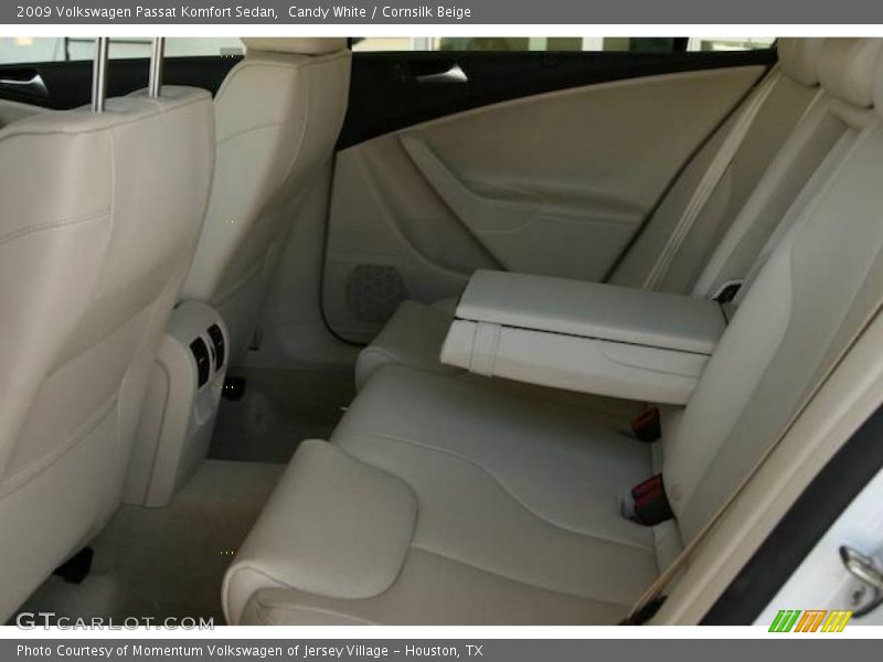 Candy White / Cornsilk Beige 2009 Volkswagen Passat Komfort Sedan