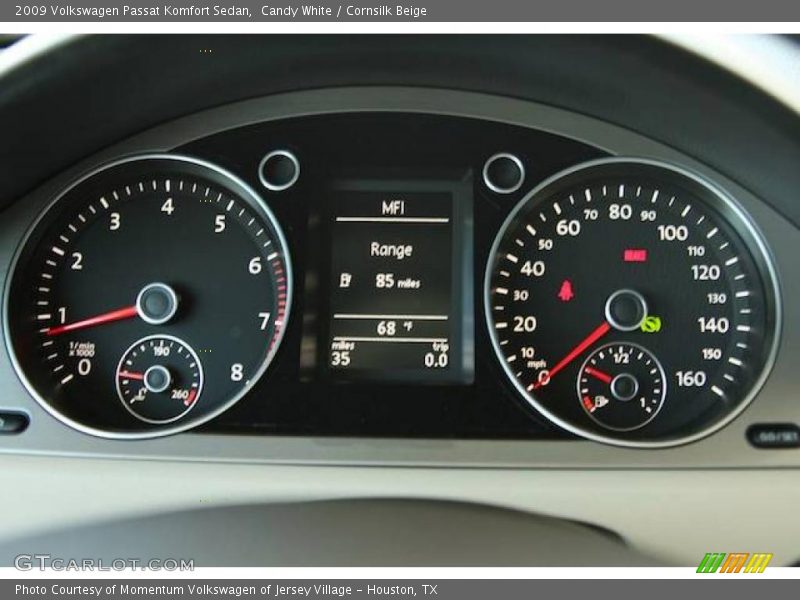 Candy White / Cornsilk Beige 2009 Volkswagen Passat Komfort Sedan