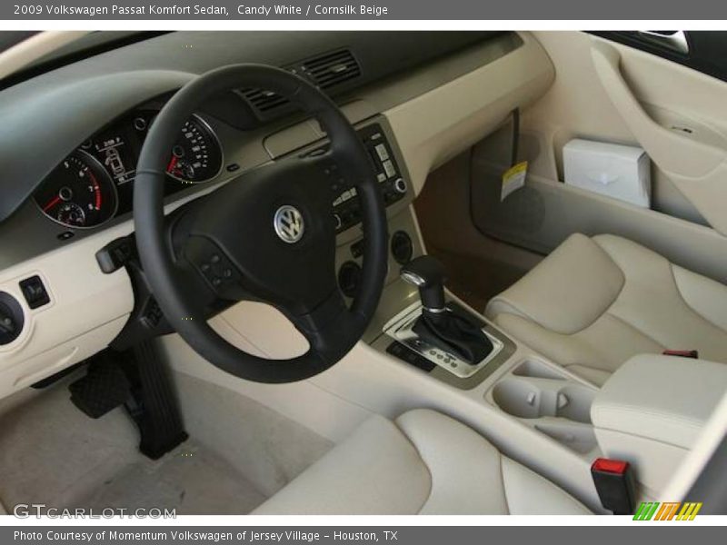 Candy White / Cornsilk Beige 2009 Volkswagen Passat Komfort Sedan