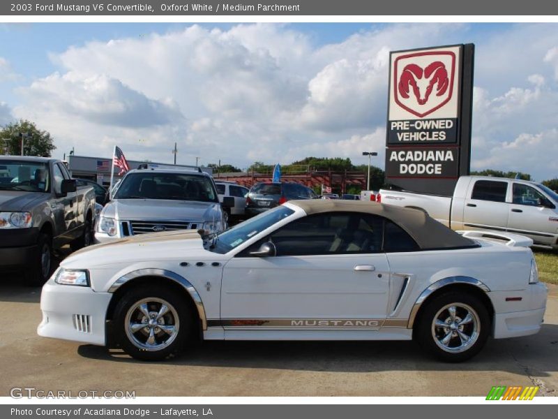 Oxford White / Medium Parchment 2003 Ford Mustang V6 Convertible