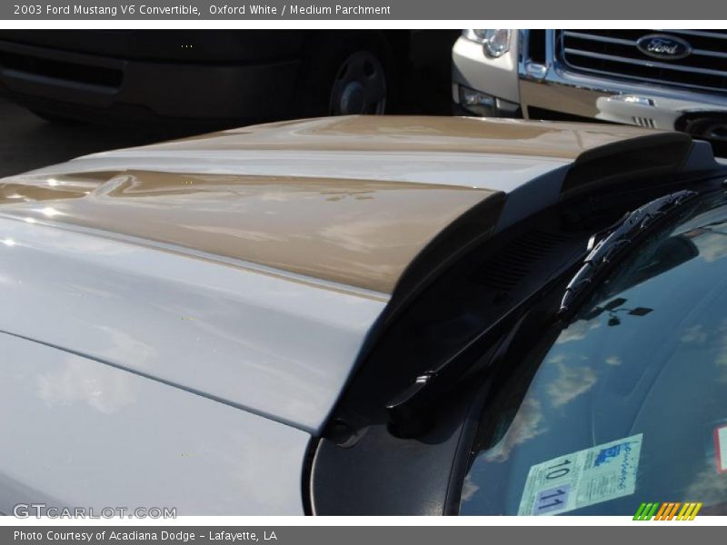 Oxford White / Medium Parchment 2003 Ford Mustang V6 Convertible