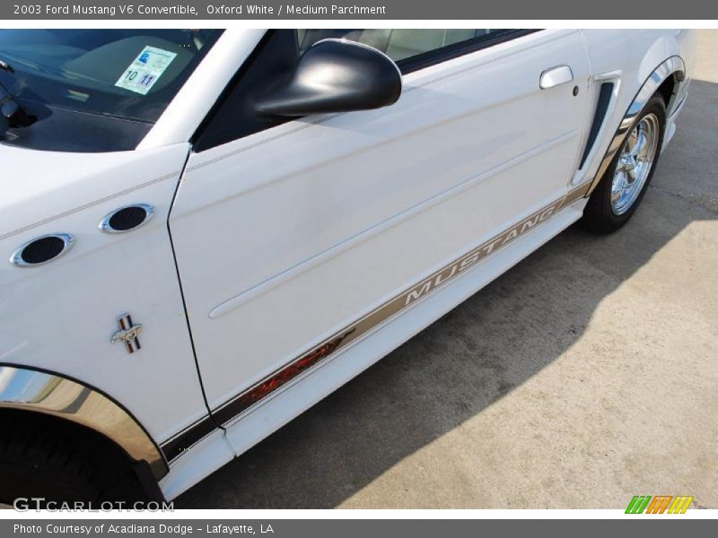 Oxford White / Medium Parchment 2003 Ford Mustang V6 Convertible