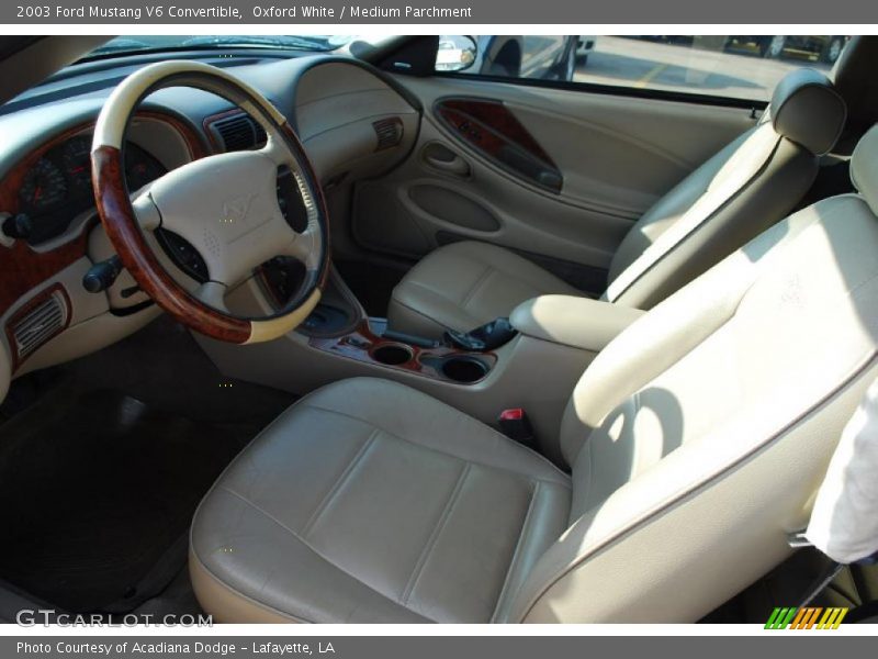 Oxford White / Medium Parchment 2003 Ford Mustang V6 Convertible