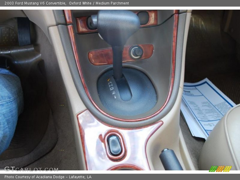 Oxford White / Medium Parchment 2003 Ford Mustang V6 Convertible