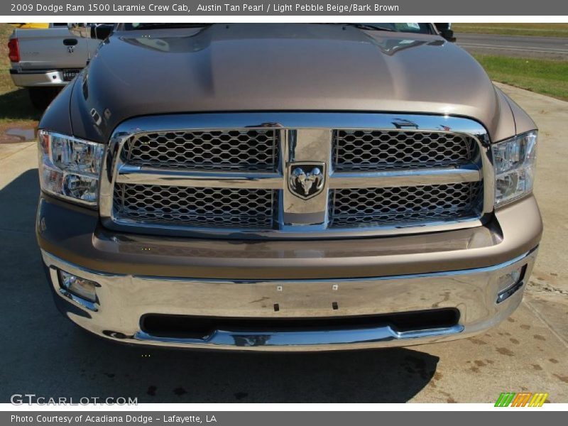 Austin Tan Pearl / Light Pebble Beige/Bark Brown 2009 Dodge Ram 1500 Laramie Crew Cab