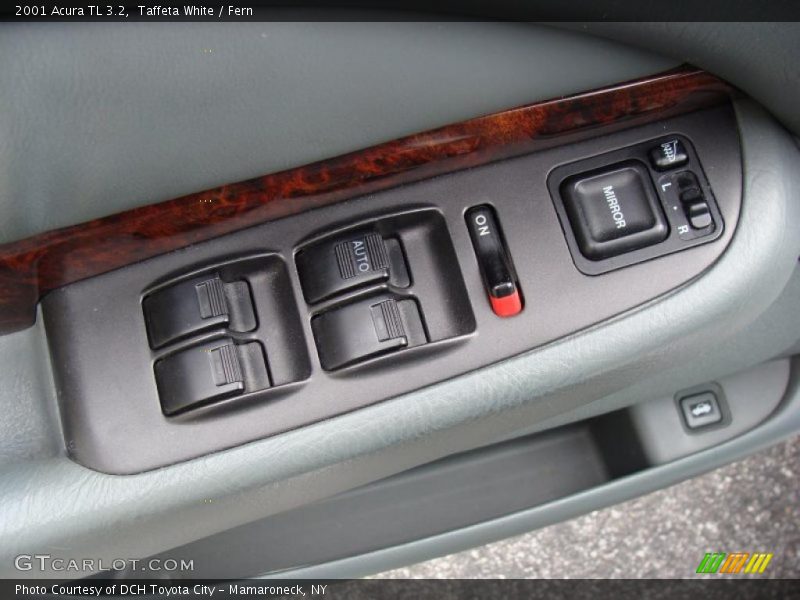 Controls of 2001 TL 3.2