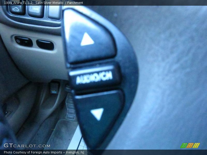 Satin Silver Metallic / Parchment 1999 Acura TL 3.2