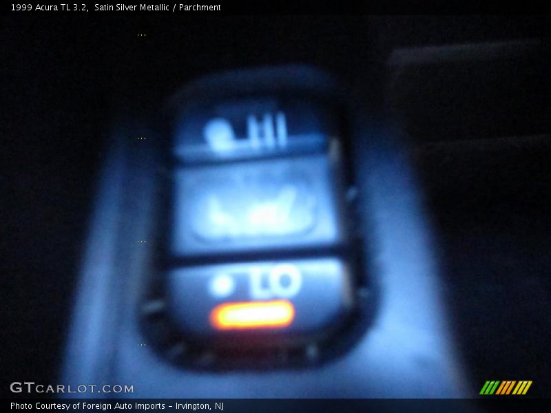 Satin Silver Metallic / Parchment 1999 Acura TL 3.2