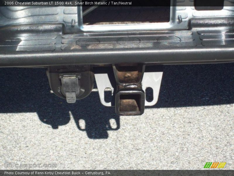 Silver Birch Metallic / Tan/Neutral 2006 Chevrolet Suburban LT 1500 4x4