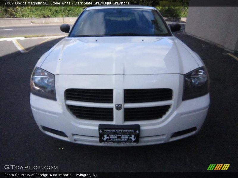 Stone White / Dark Slate Gray/Light Graystone 2007 Dodge Magnum SE
