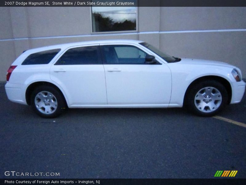 Stone White / Dark Slate Gray/Light Graystone 2007 Dodge Magnum SE