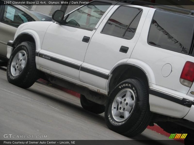 Olympic White / Dark Pewter 1997 Chevrolet Blazer LS 4x4