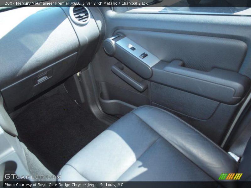 Silver Birch Metallic / Charcoal Black 2007 Mercury Mountaineer Premier AWD