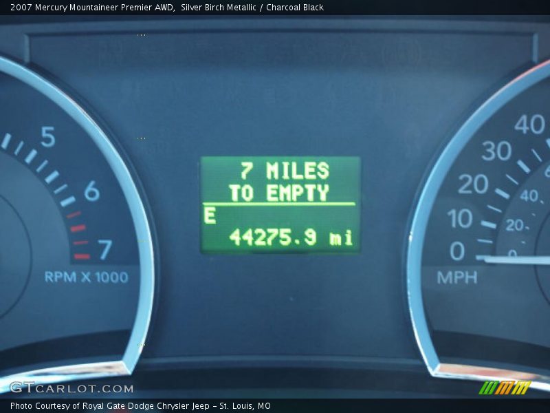 Silver Birch Metallic / Charcoal Black 2007 Mercury Mountaineer Premier AWD
