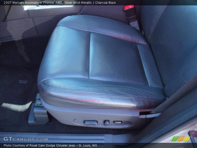 Silver Birch Metallic / Charcoal Black 2007 Mercury Mountaineer Premier AWD