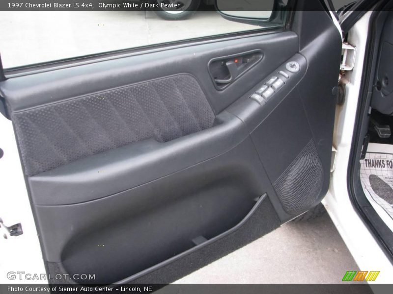 Olympic White / Dark Pewter 1997 Chevrolet Blazer LS 4x4