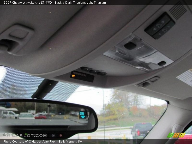 Black / Dark Titanium/Light Titanium 2007 Chevrolet Avalanche LT 4WD