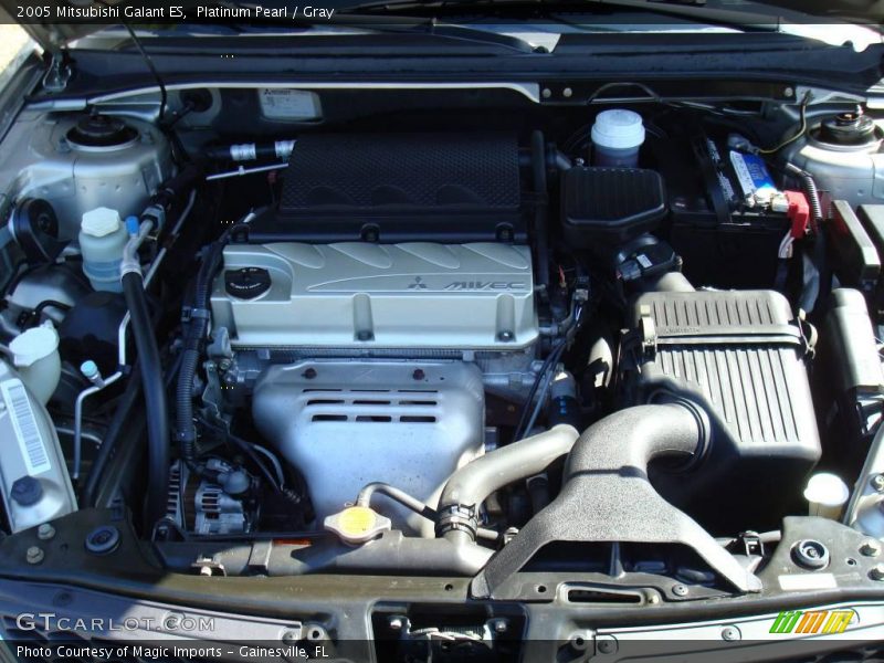 Platinum Pearl / Gray 2005 Mitsubishi Galant ES
