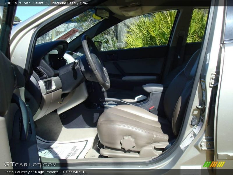 Platinum Pearl / Gray 2005 Mitsubishi Galant ES