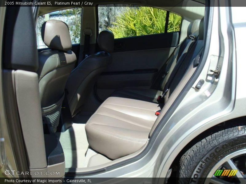 Platinum Pearl / Gray 2005 Mitsubishi Galant ES