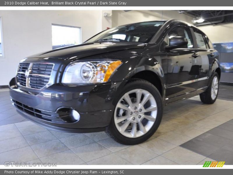 Front 3/4 View of 2010 Caliber Heat
