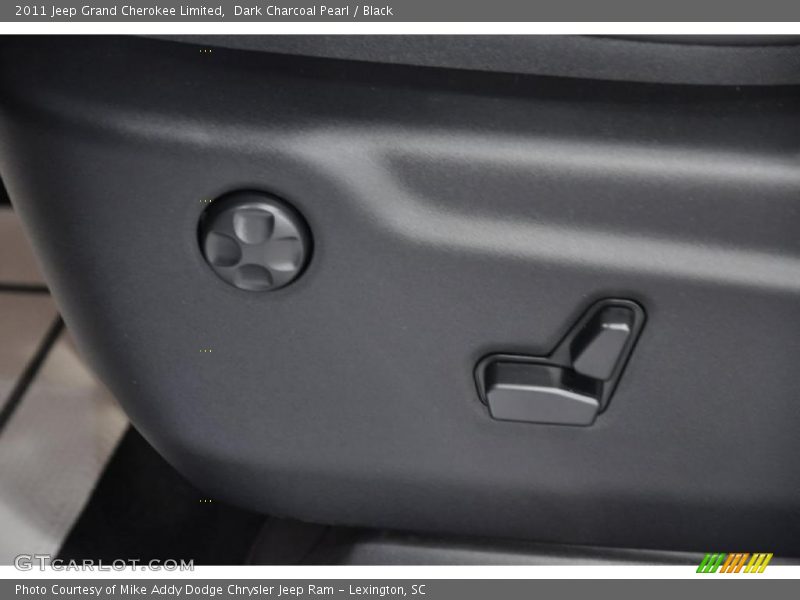 Dark Charcoal Pearl / Black 2011 Jeep Grand Cherokee Limited