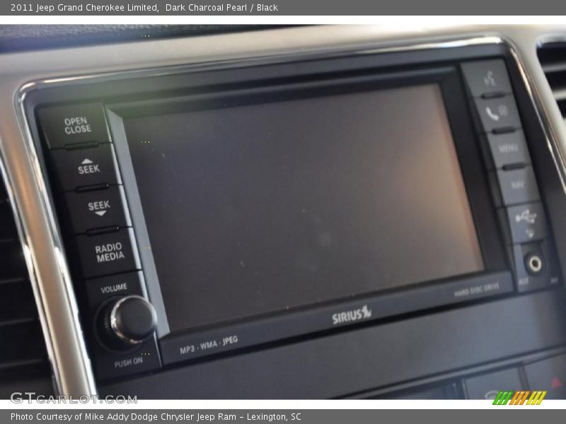 Navigation of 2011 Grand Cherokee Limited