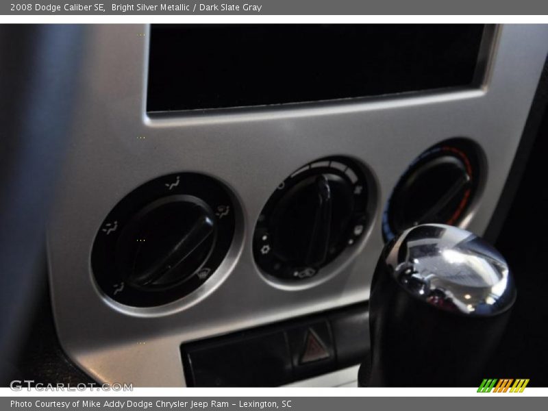 Bright Silver Metallic / Dark Slate Gray 2008 Dodge Caliber SE