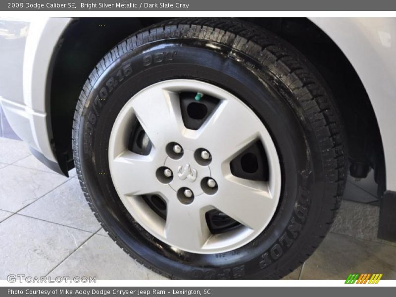 Bright Silver Metallic / Dark Slate Gray 2008 Dodge Caliber SE