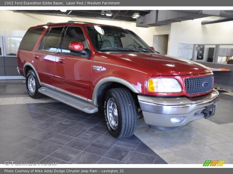 Front 3/4 View of 2002 Expedition Eddie Bauer