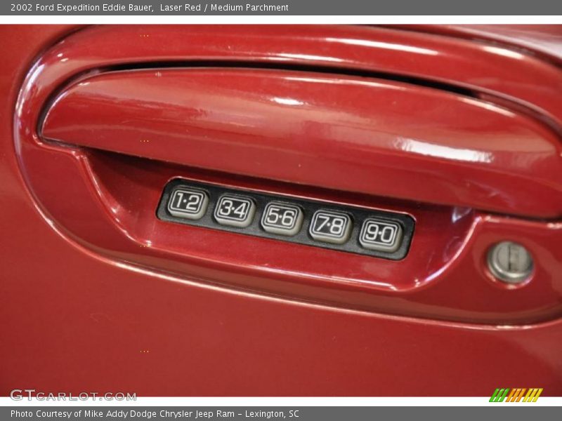 Laser Red / Medium Parchment 2002 Ford Expedition Eddie Bauer