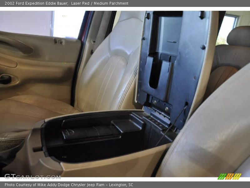 Laser Red / Medium Parchment 2002 Ford Expedition Eddie Bauer