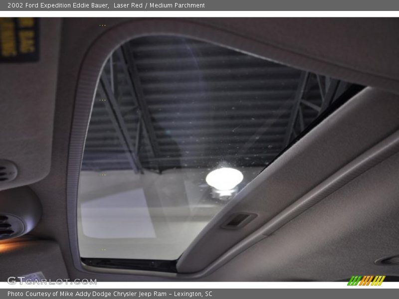 Laser Red / Medium Parchment 2002 Ford Expedition Eddie Bauer