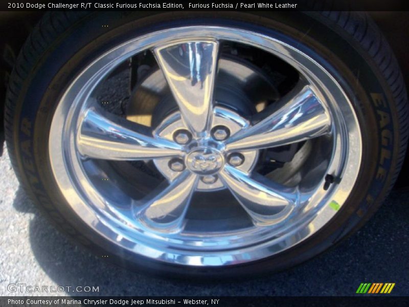  2010 Challenger R/T Classic Furious Fuchsia Edition Wheel