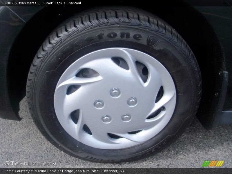 Super Black / Charcoal 2007 Nissan Versa S