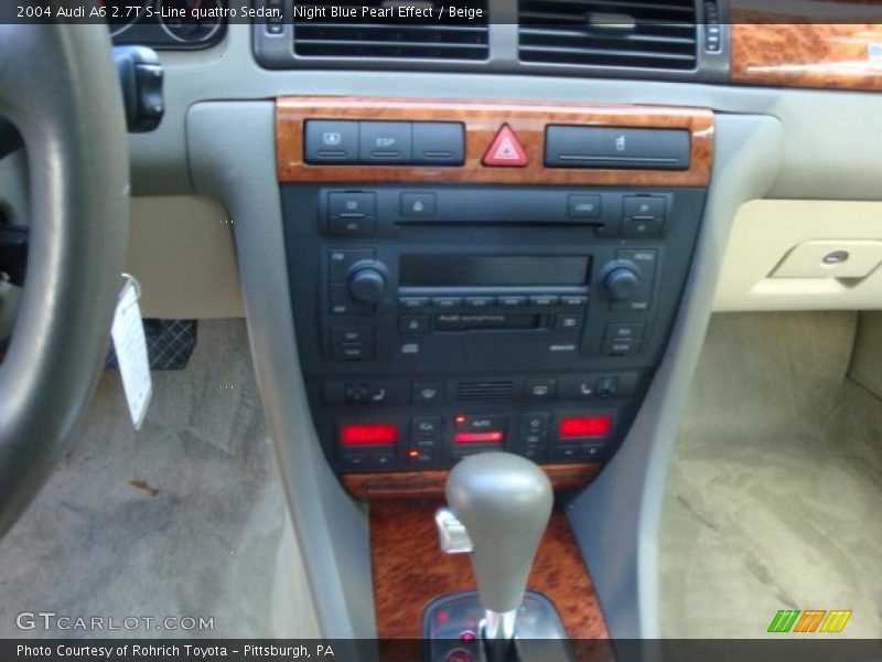 Controls of 2004 A6 2.7T S-Line quattro Sedan