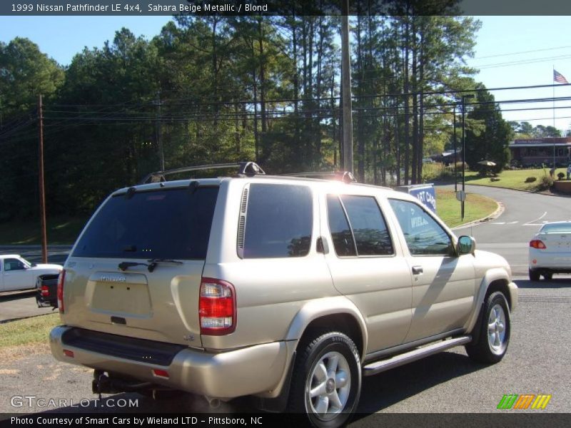 Sahara Beige Metallic / Blond 1999 Nissan Pathfinder LE 4x4