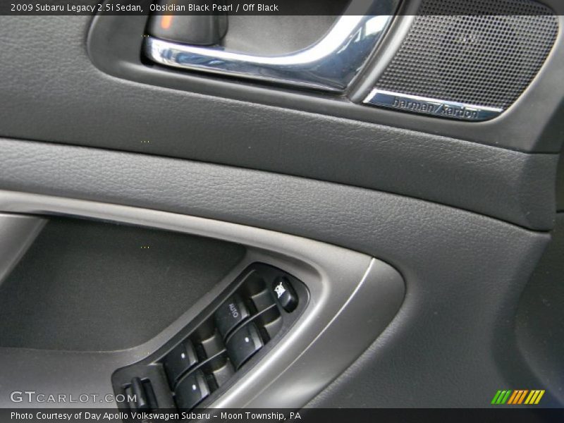 Obsidian Black Pearl / Off Black 2009 Subaru Legacy 2.5i Sedan