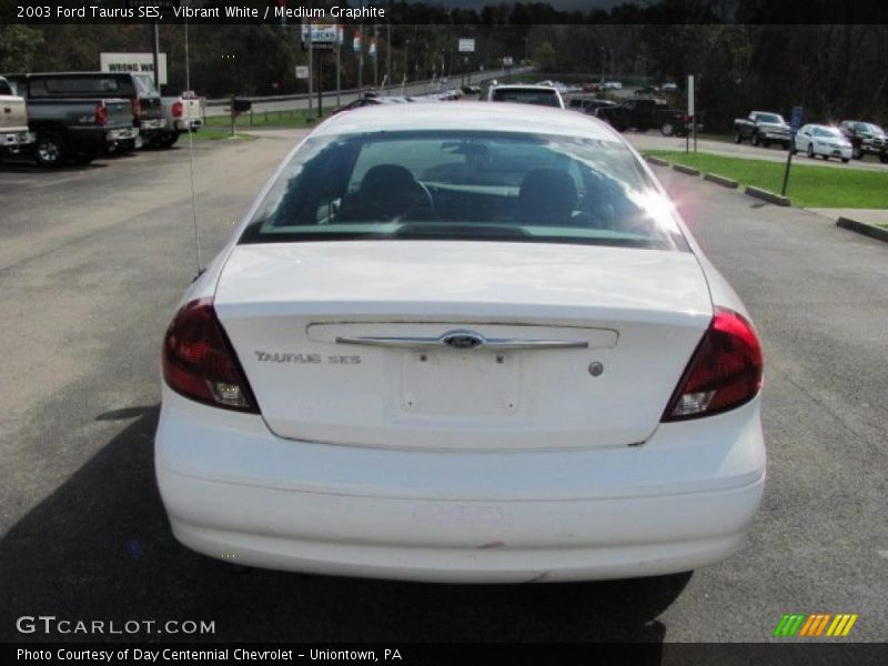 Vibrant White / Medium Graphite 2003 Ford Taurus SES
